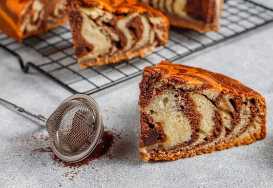 Panqué marmoleado con chocolate artesanal