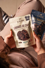 Café cubierto con Chocolate Oscuro Sin Azúcar. Bolsa 150g